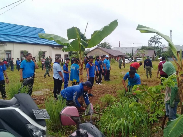 Kerja bakti persiapan lokasi Acara MTQ Tingkat Kota Samarinda 26 Januari 2018