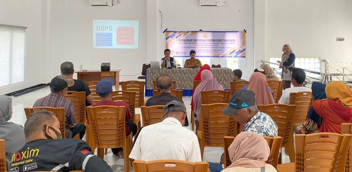 Sosialisasi Dan Serah Terima Buku Tabungan Program Bantuan Stimulan Perumahan Swadaya (BSPS) TA 2024