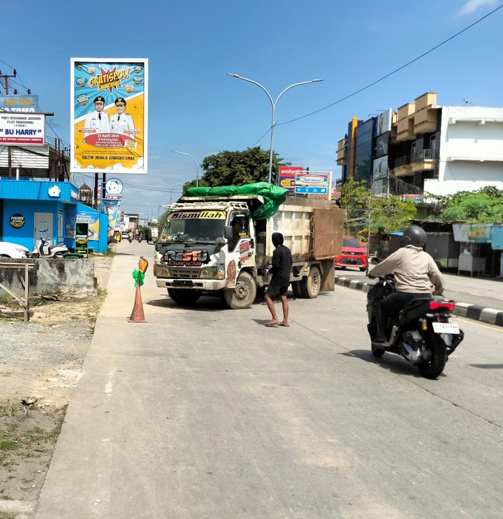 HIMBAUAN KEPADA PEKERJA PENGURUKAN