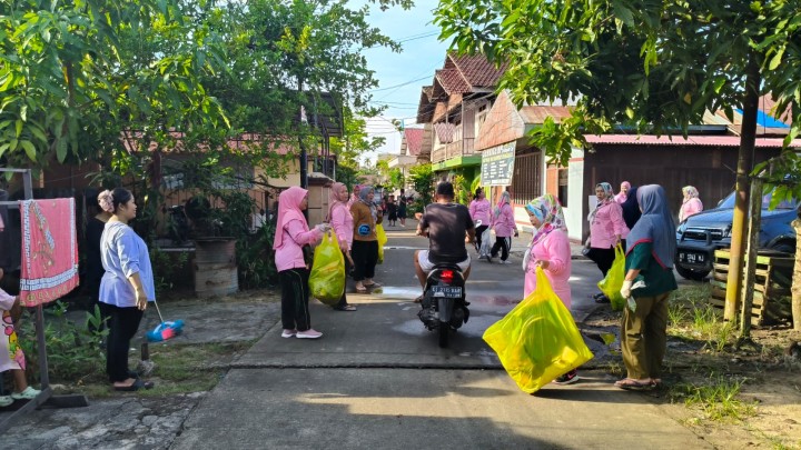 Semangat Gotong Royong Warga Sungai Keledang