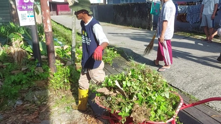 Semangat Gotong Royong Warga Sungai Keledang