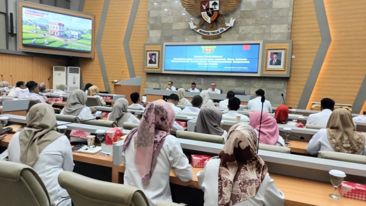 Rapat Koordinasi Tindak Lanjut Pendalaman Juklak dan Juknis Musyawarah Kelurahan Pembentukan Koperasi Merah Putih.