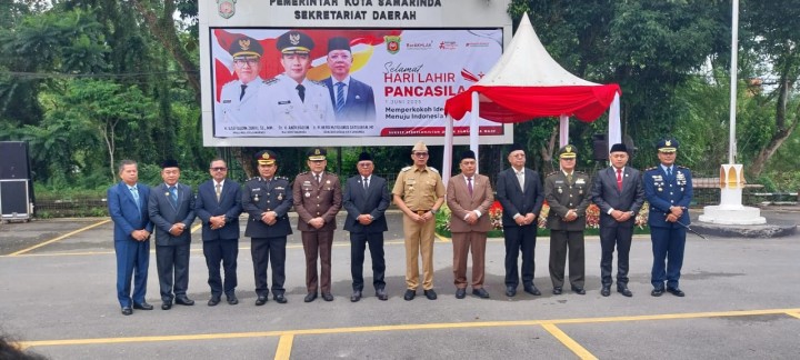 Peringatan Hari Lahir Pancasila: Lurah Sungai Keledang Hadir dalam Upacara di Balaikota