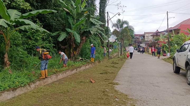 Gotong Royong Bersama Warga Sungai Keledang