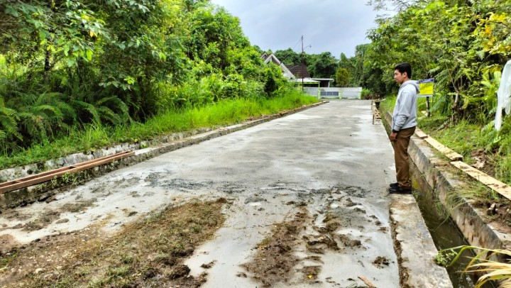 Monitoring Semenisasi Jalan Blok M RT 22