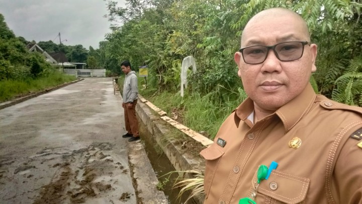 Monitoring Semenisasi Jalan Blok M RT 22