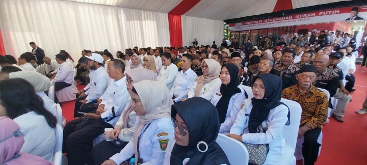 Kelurahan Sungai Keledang Hadiri Launching Koperasi Merah Putih Serentak se-Indonesia || Senin, 21 Juli 2025