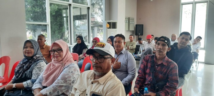 Pejabat Kelurahan Hadiri Sosialisasi Mekanisme Penyusunan SPJ Pokmas & PKK || Rabu, 23 Juli 2025