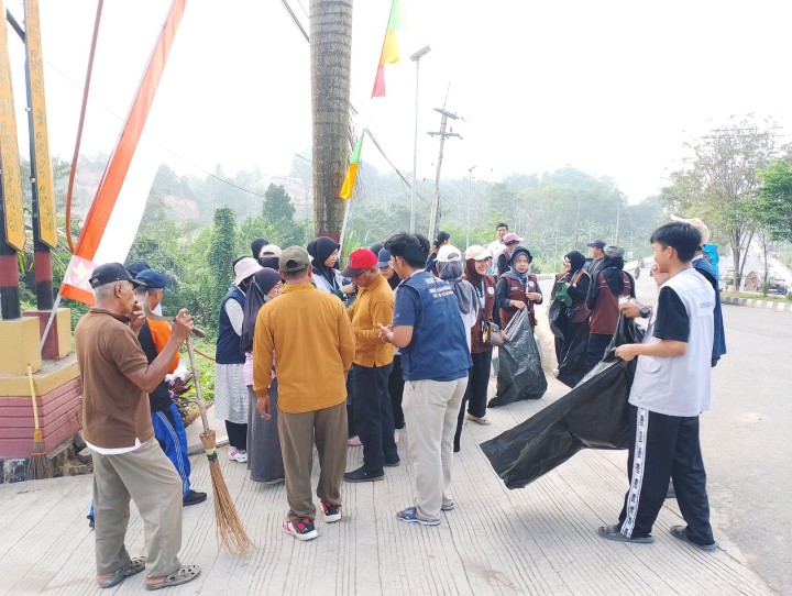 Gotong Royong Bersama di RT 36 || Jum'at, 08 Agustus 2025