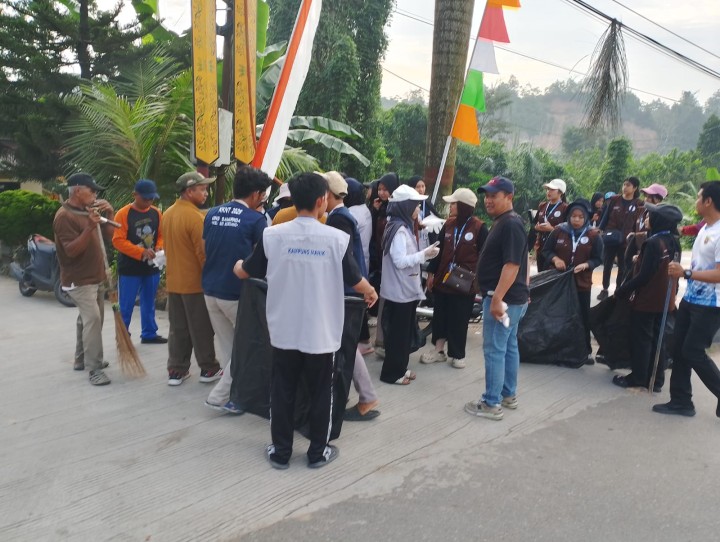 Gotong Royong Bersama di RT 36 || Jum'at, 08 Agustus 2025