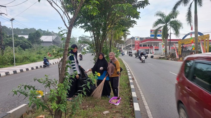 Gotong Royong Bersama di RT 36 || Jum'at, 08 Agustus 2025