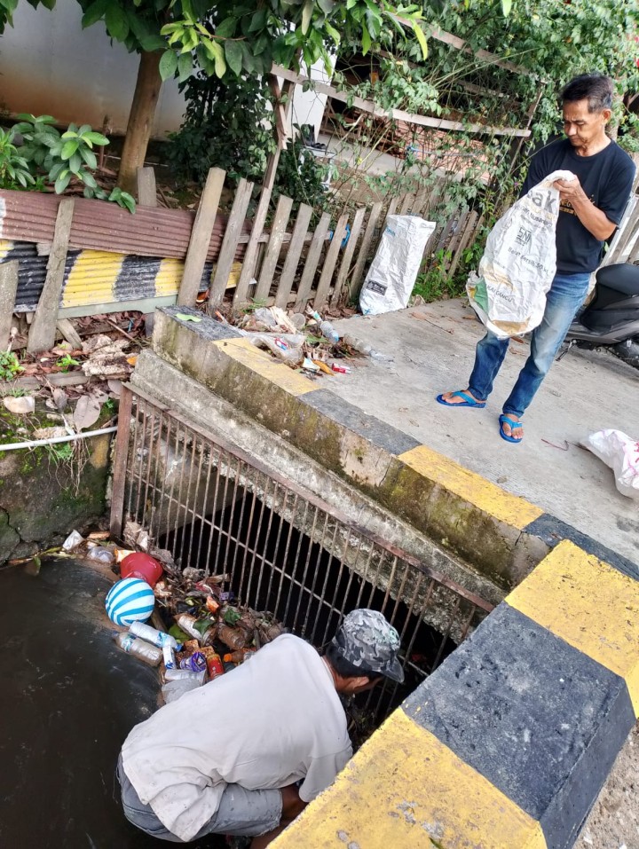 Gotong Royong Bersama Warga || Minggu, 07 September 2025