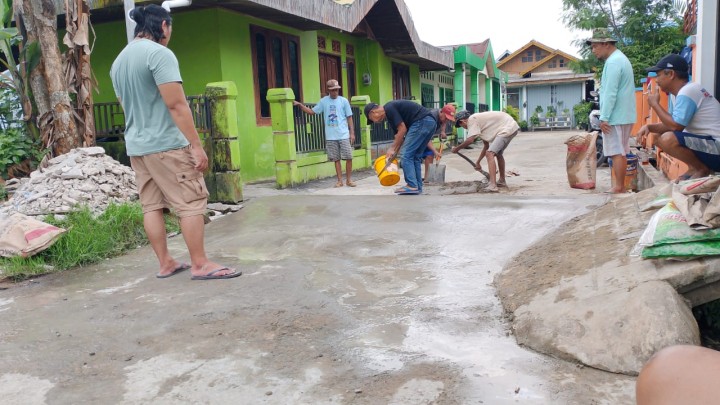 Gotong Royong Bersama Warga || Minggu, 07 September 2025