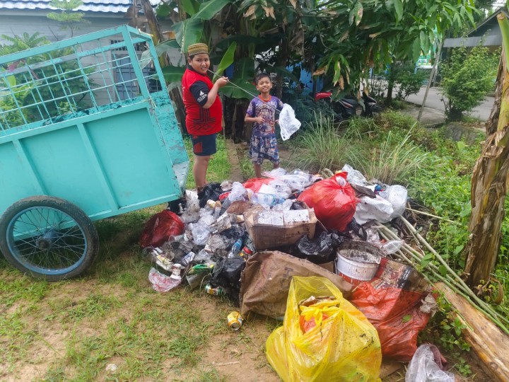 Gotong Royong Bersama di Wilayah RT 04, 06, 09, 19, 21, dan 25 || Minggu, 28 September 2025