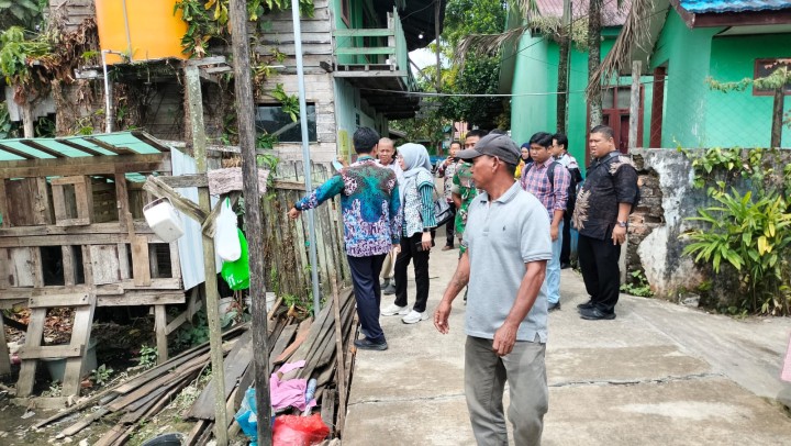 Kunjungan Tim Disdik Kota Samarinda Terkait Rencana Rehabilitasi Berat SDN 003 Sungai Keledang || Kamis, 13 November 2025