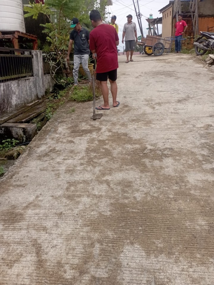 Gotong Royong di Wilayah Masing-Masing RT || Minggu, 16 November 2025