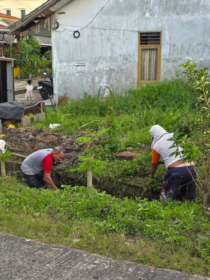 Gotong Royong di Wilayah Masing-Masing RT || Minggu, 23 November 2025