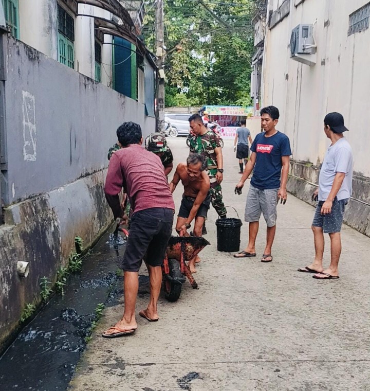 Gotong Royong di Wilayah Masing-Masing RT || Minggu, 23 November 2025