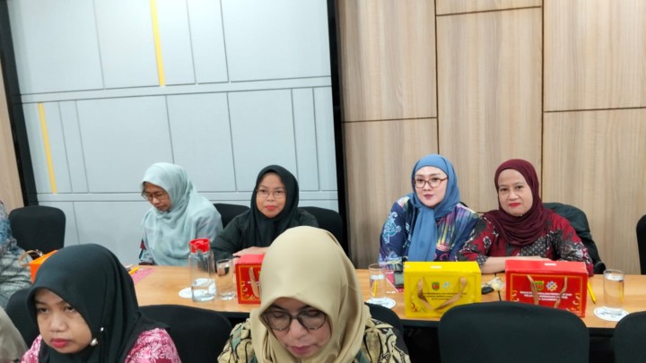 Uji Publik Rancangan Penyusunan Peta Jalan Pembangunan Kependudukan Kota Samarinda 2025–2029 || Kamis, 04 Desember 2025