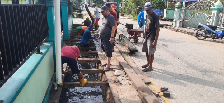 Gotong Royong di Wilayah RT se-Kelurahan Sungai Keledang || Minggu, 07 Desember 2025