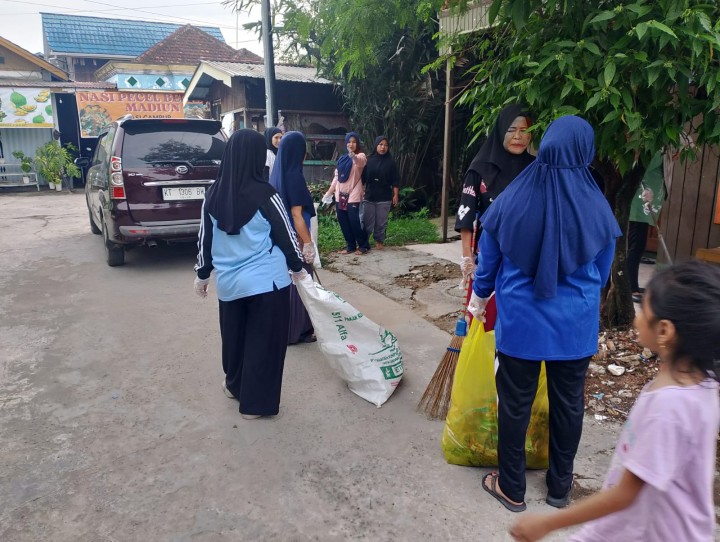 Gotong Royong Warga Kelurahan Sungai Keledang || Minggu, 15 Februari 2026