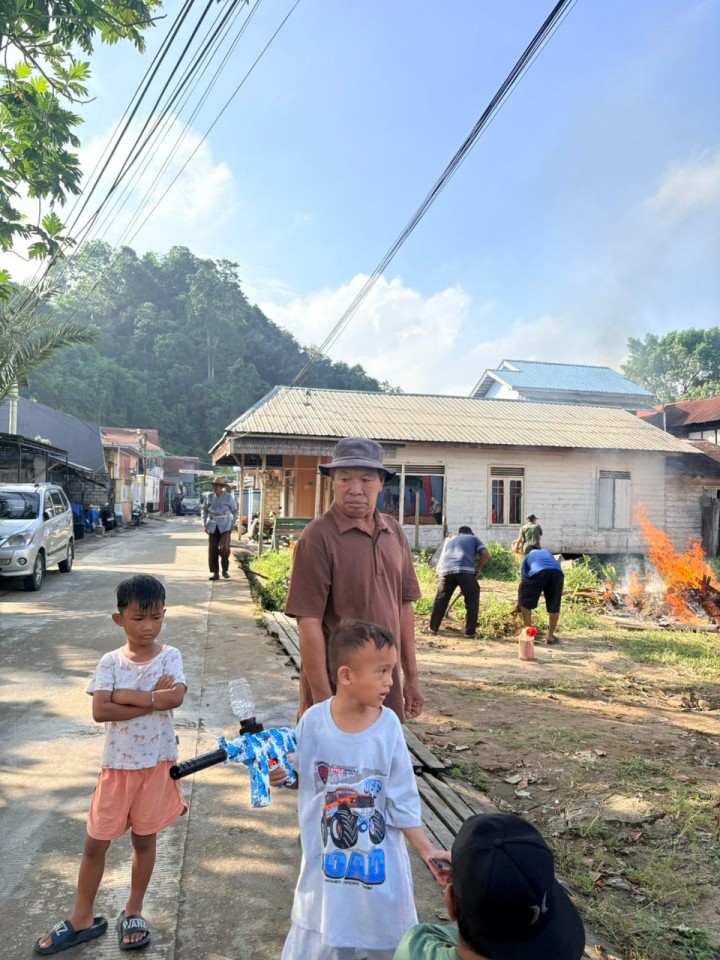 Gotong Royong Warga Kelurahan Sungai Keledang || Minggu, 05 April 2026
