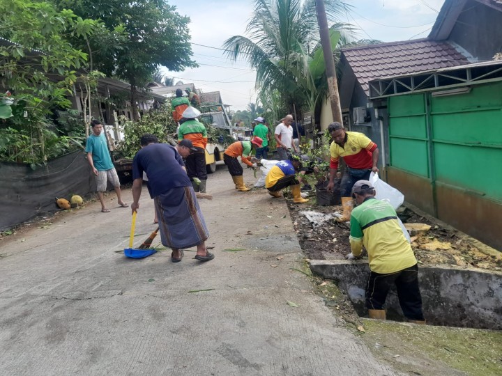 Gotong Royong Warga Kelurahan Sungai Keledang || Minggu, 12 April 2026