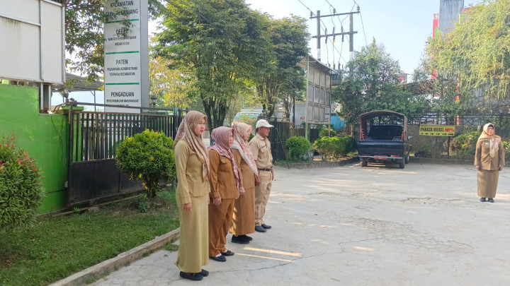 Pelaksanaan Apel Pagi di Kec. Sungai Kunjang, Senin, 25 Sept 2023