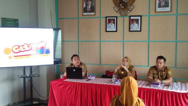 Sosialisasi gebyar NIB dari Kadis Koperasi dan UMKM di Kec. Sungai Kunjang, Senin, 11 Sept 2023