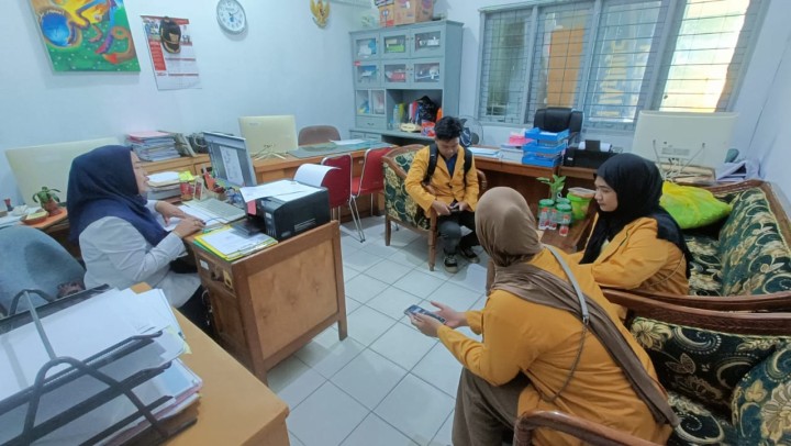 Menerima kunjungan dari Mahasiswa/i Universitas Mulawarman Fakultas Ekonomi dan Bisnis pada Senin tanggal 20-5-2024 pukul 09.00 wita s.d Selesai bertempat di Kantor Kecamatan Sungai Kunjang