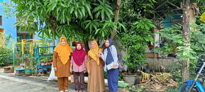 Kasi LH Kecamatan dan Staf LH melaksanakan Kegiatan Pembinaan dan Arahan untuk Mensosialisasikan Juknis dan Kriteria Penilaian untuk Lomba Kampung Salai tahun 2024 di 3 (tiga ) Kelurahan, yaitu Kelurahan TLU, Kelurahan  Karang Anyar dan Kelurahan Lok Bahu Pada Senin tanggal 20 Mei 2024 pukul  11.30 - 15.00 wita