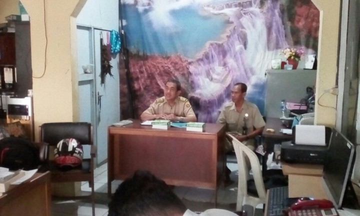 Rapat Semua Staf