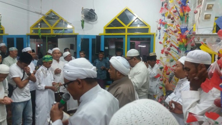 Kegiatan  Maulid Nabi Muhammad SAW  di Langgar Al Fajri pada tanggal  26 Juni 2017