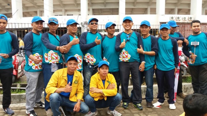 Mengikuti pawai Pembangunan Tahun 2017