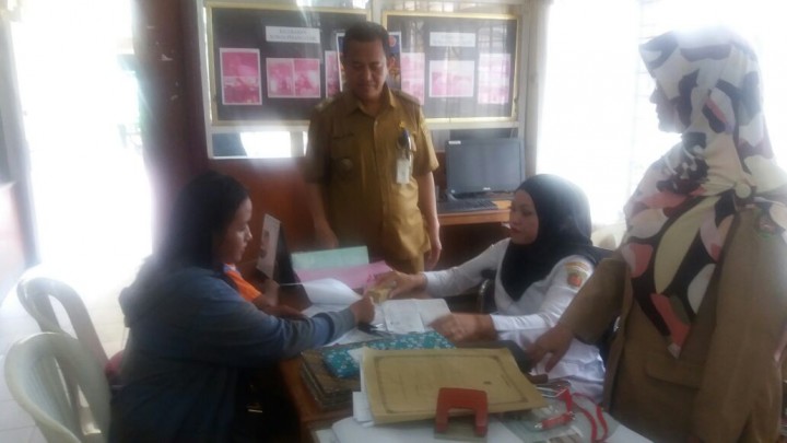 Pendistribusian Rastra Bansos Kelurahan Sungai PInang Luar