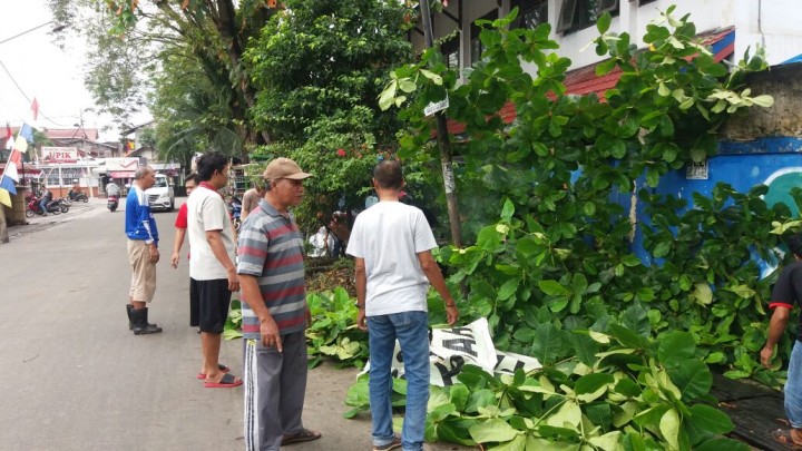 bulan bakti gotong royong
