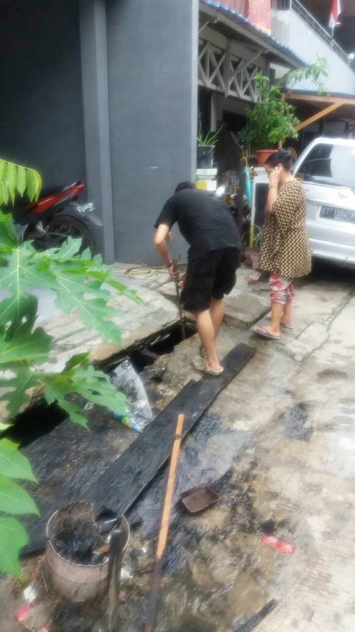bulan bakti gotong royong