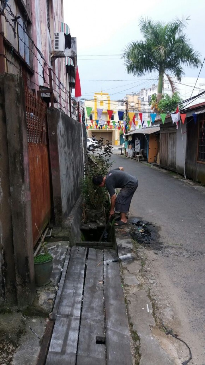 bulan bakti gotong royong