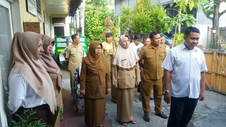 pembinaan administrasi dari kecamatan Samarinda Kota