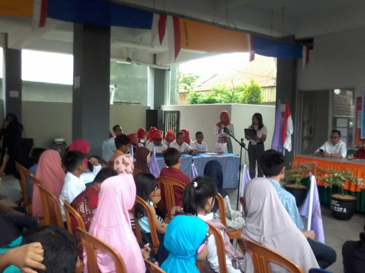 mengikuti kegiatan pelantikan Forum Layak Anak Kecamatan Samarinda Kota