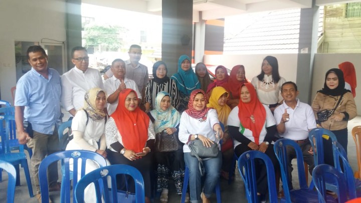 mengikuti kegiatan pelantikan Forum Layak Anak Kecamatan Samarinda Kota