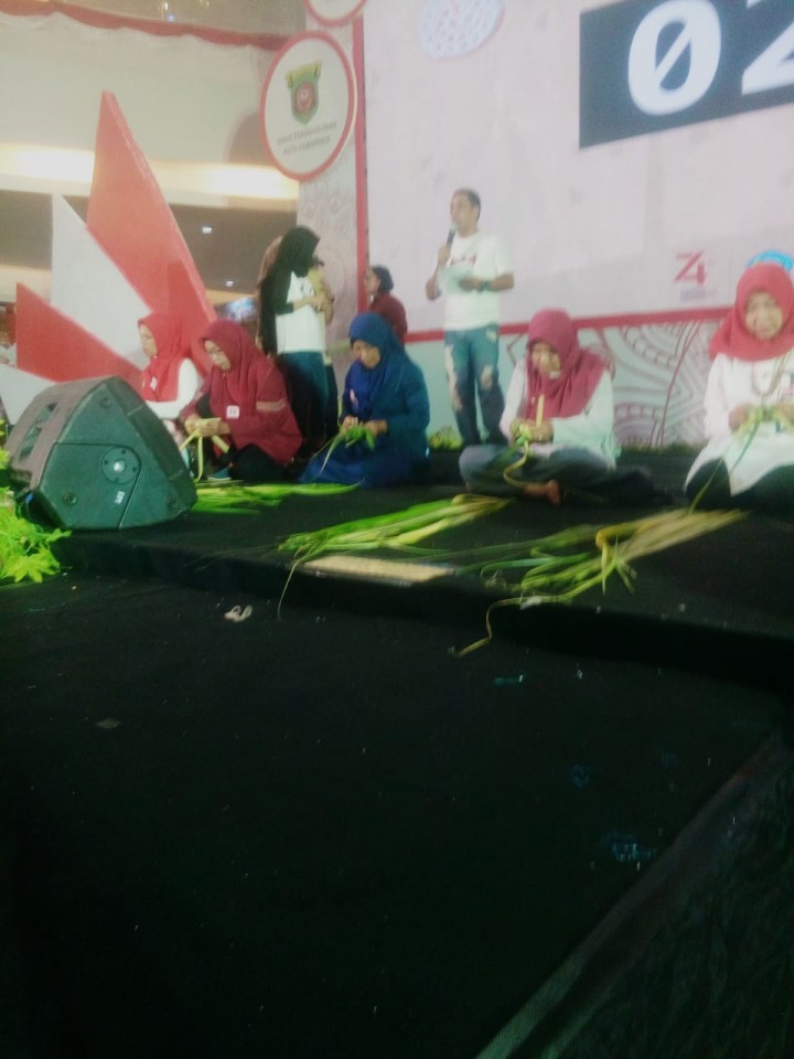 Kegiatan lomba lomba kegiatan PKK  kelurahan sungai Pinang Luar