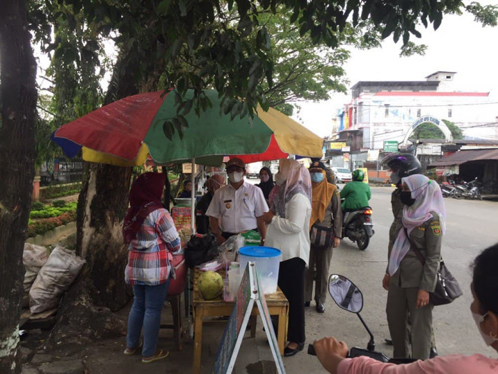 Razia PKL (Pedagang Kaki Lima) di Wilayah Kecamatan Sungai Pinang