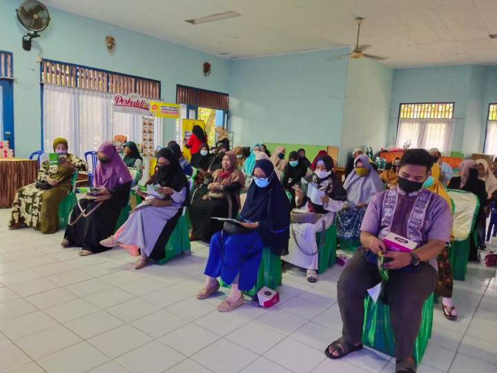 Pelatihan Bercerita kepada Guru TPA se-Kecamatan Sungai Pinang