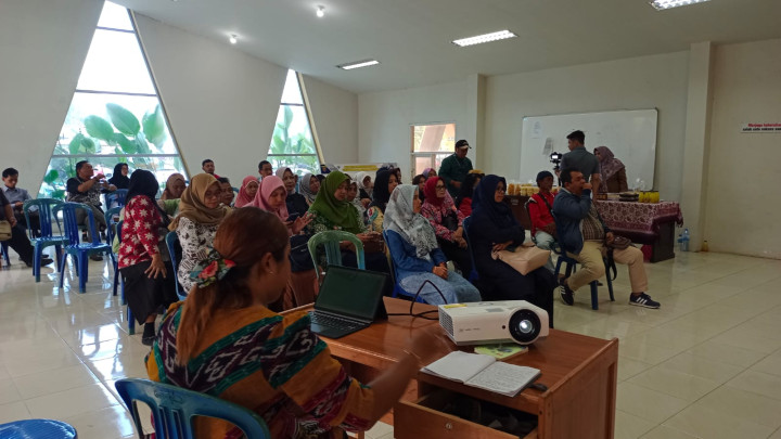 PELATIHAN PEMBUATAN PIRT DAN PEMASARAN ONLINE
