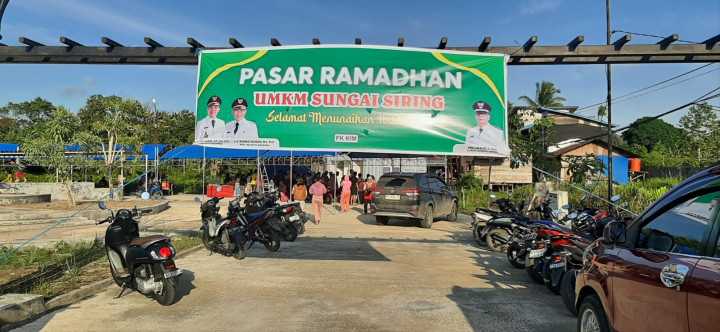 KIM KELURAHAN SUNGAI SIRING BERSAMA UMKM KELURAHAN SUNGAI SIRING DALAM EVENT " PASAR RAMADHAN TAHUN 2024 "