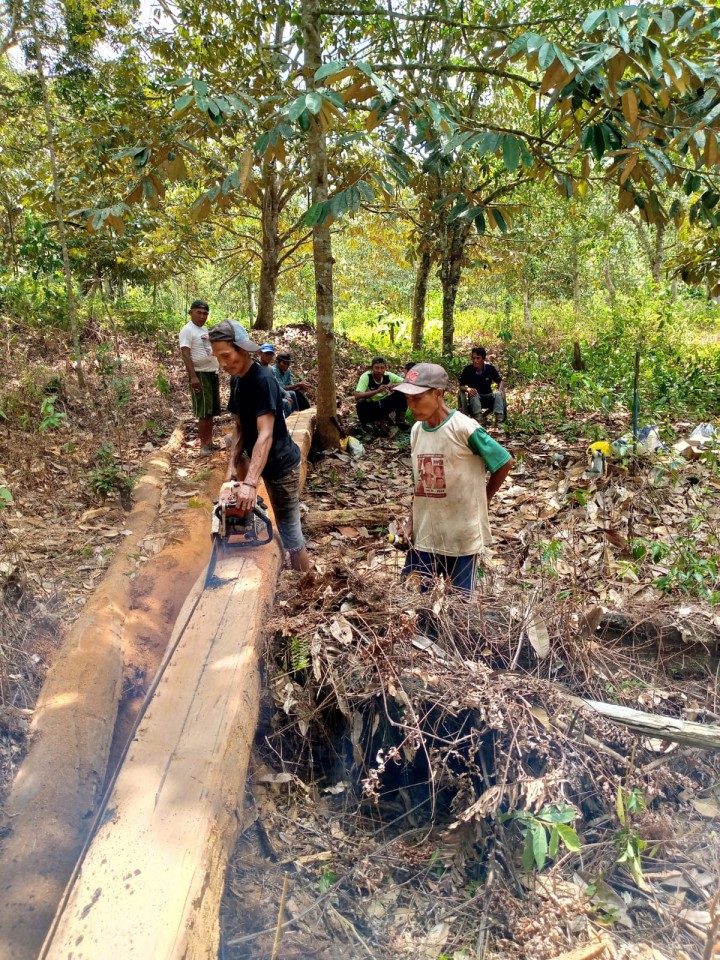 GOTONG ROYONG BERSAMA WARGA RT.01,RT.02,RT.04,RT.06,RT.08,RT.09 DAN RT.13