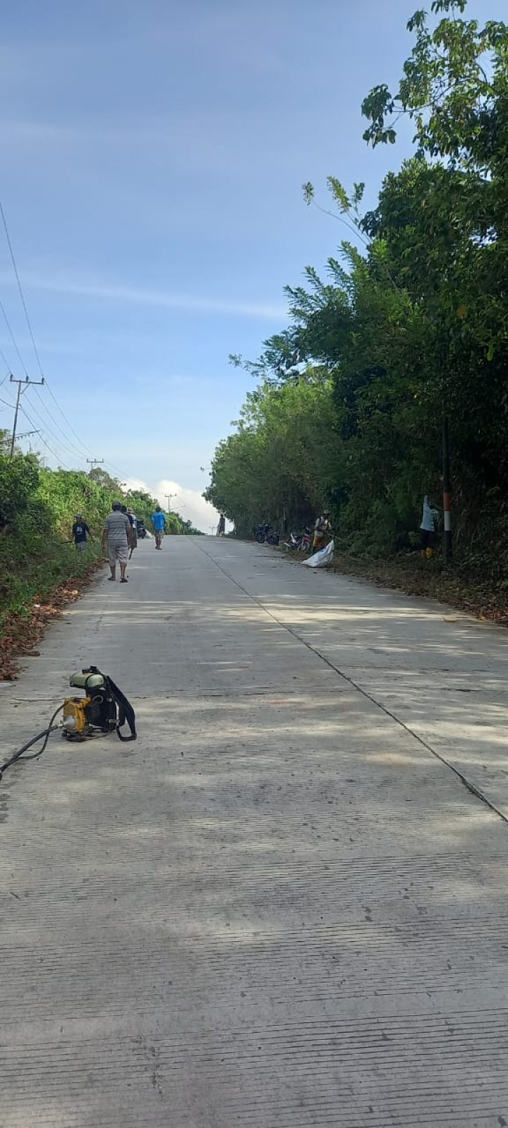 GOTONG ROYONG BERSAMA WARGA RT.01,RT.02,RT.04,RT.06,RT.08,RT.09 DAN RT.13