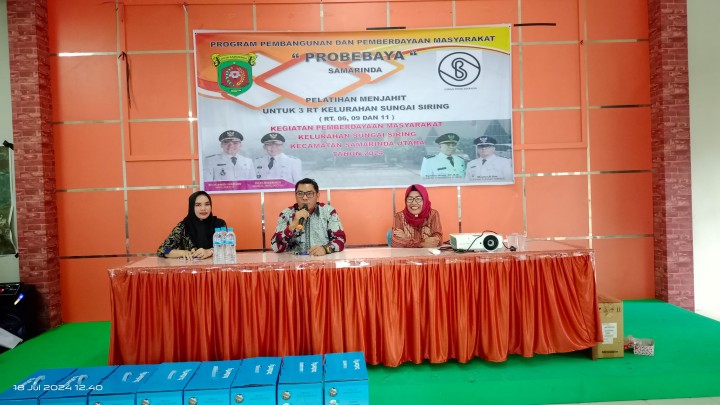 KEGIATAN PEMBERDAYAAN MASYARAKAT PELATIHAN MENJAHIT