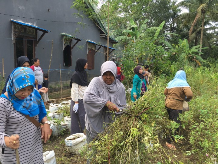 Kerja Bakti di RT. 14 Jalan Merapi KelurahanTanah Merah Tahun 2019